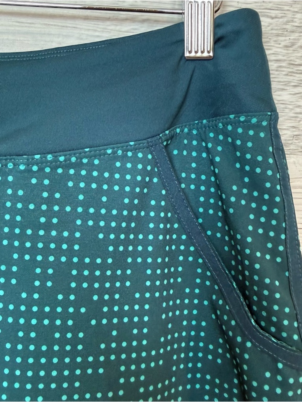 Nike Golf Tour Performance Dri-FIT Polka Dot Skort - Green/Black - Size S - Picture 5 of 10